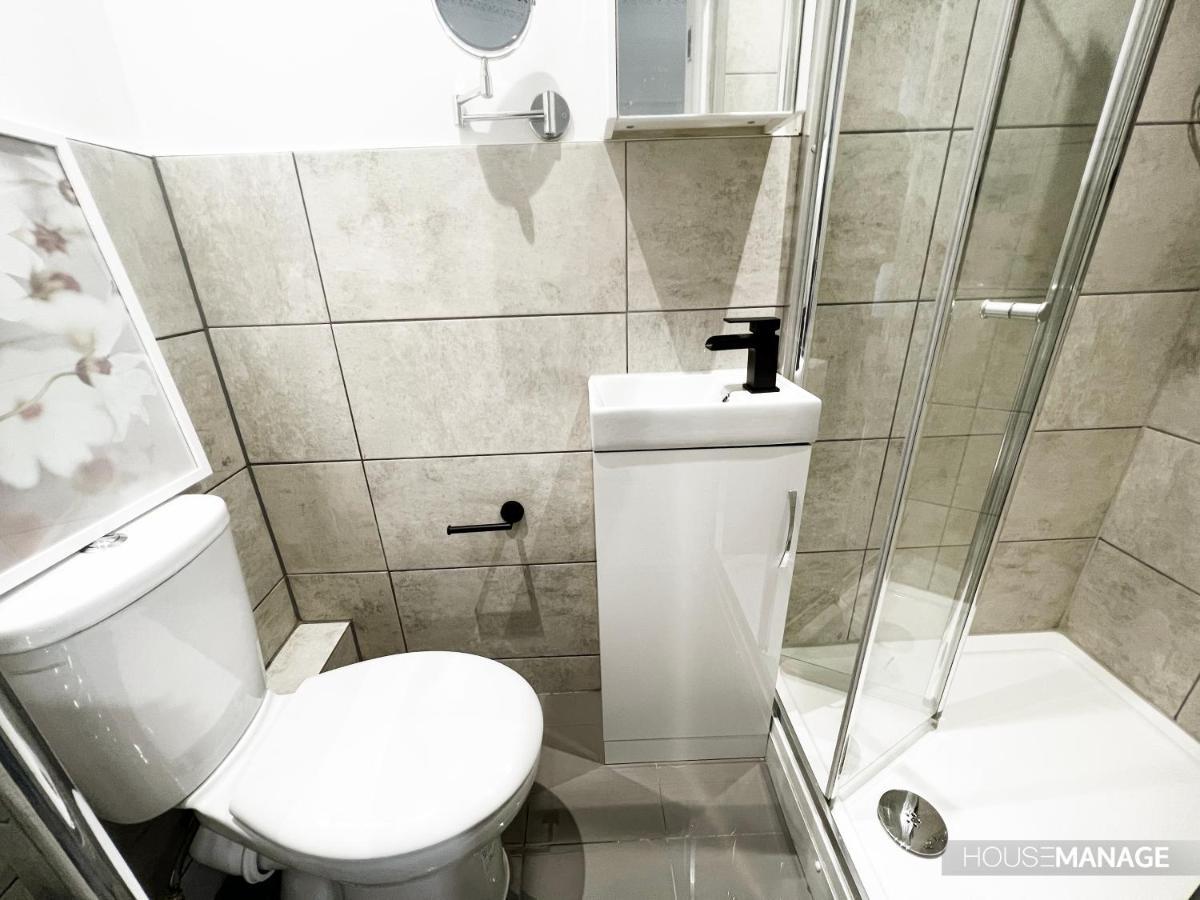 Erin Court Mansion - Rm 11 Hotel ครอยดอน ภายนอก รูปภาพ