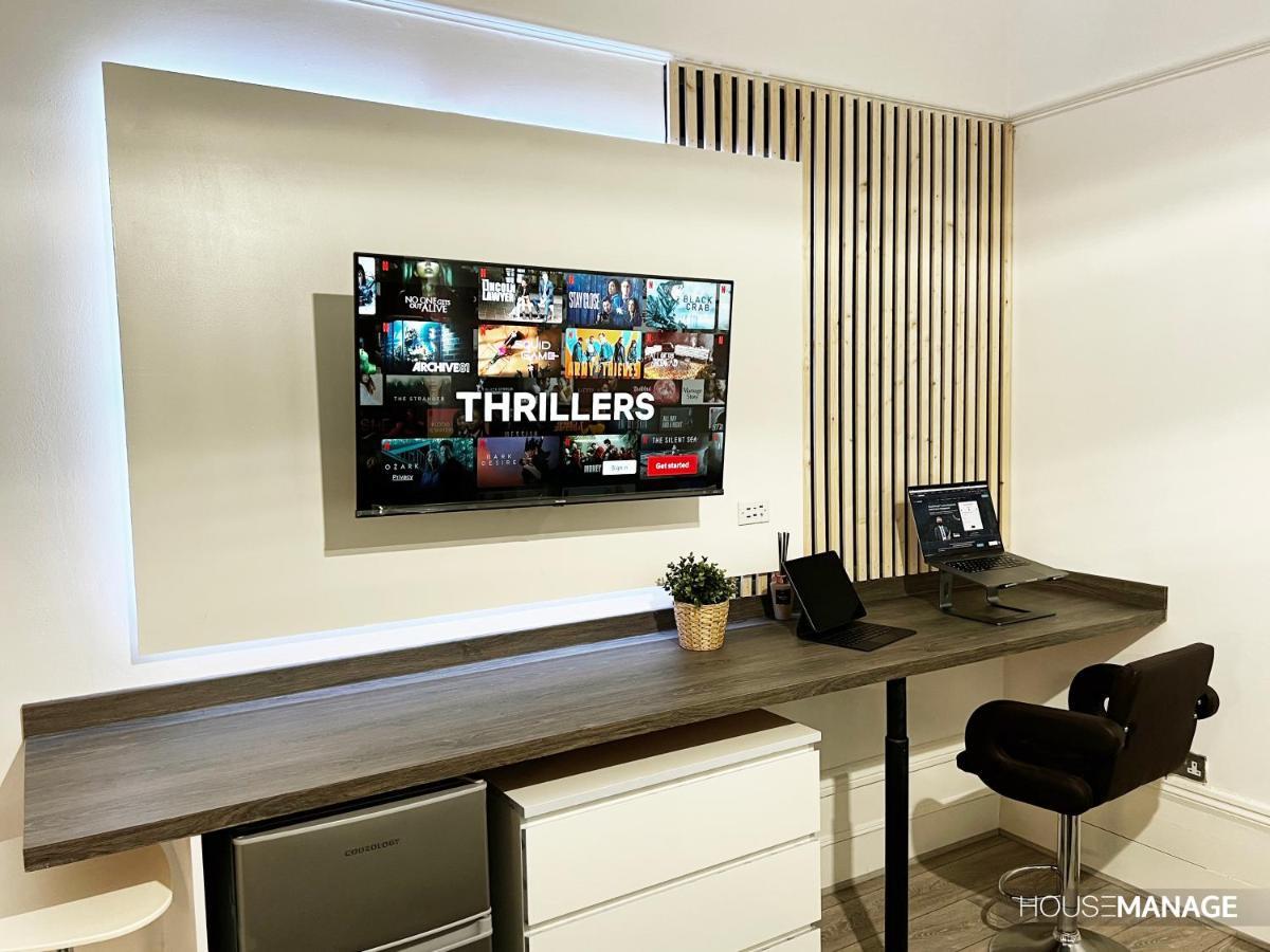 Erin Court Mansion - Rm 11 Hotel ครอยดอน ภายนอก รูปภาพ